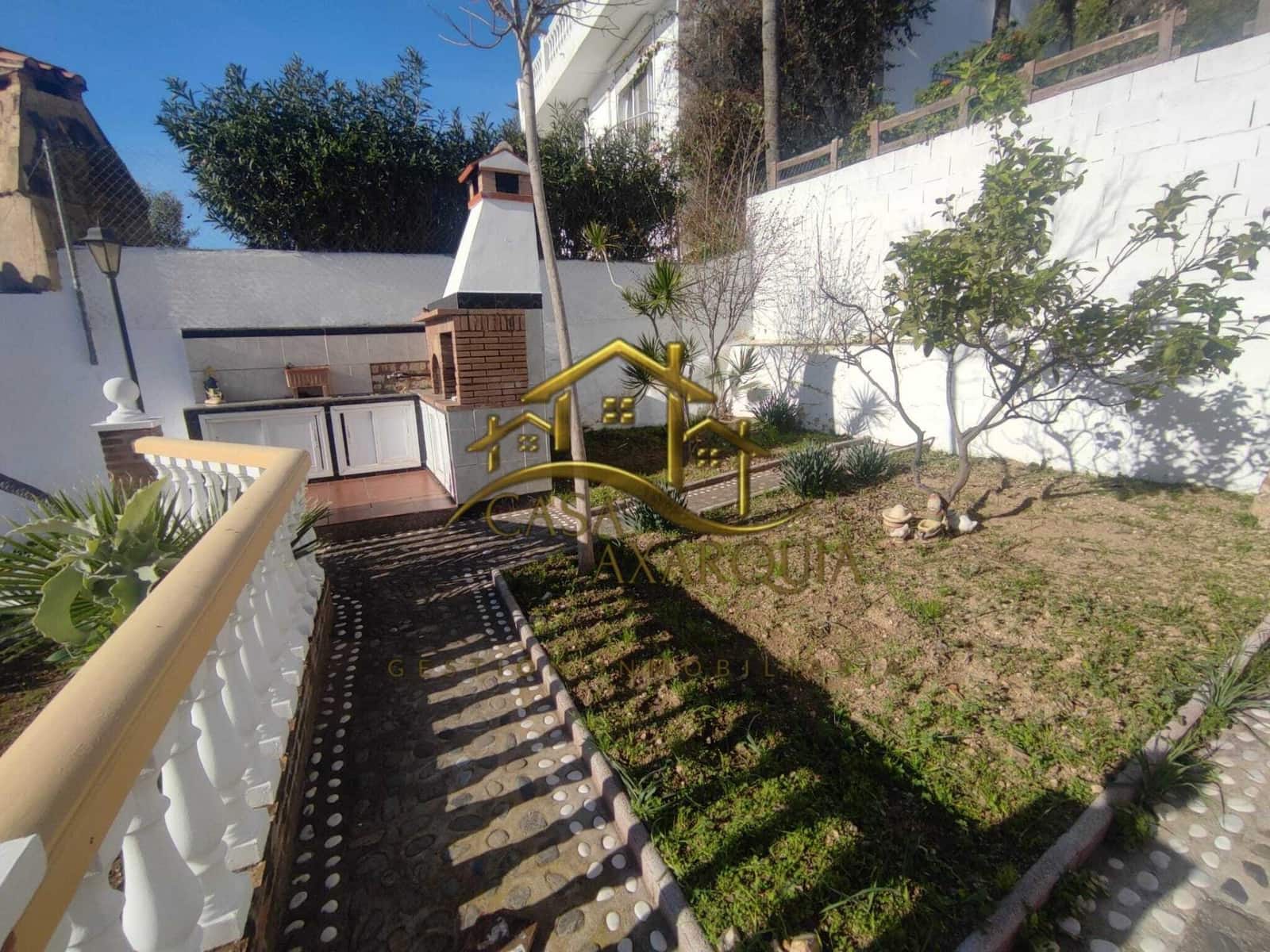 2 bedroom Villa for sale in Torrox-Costa with garage - € 450,000 (Ref: 9670885)