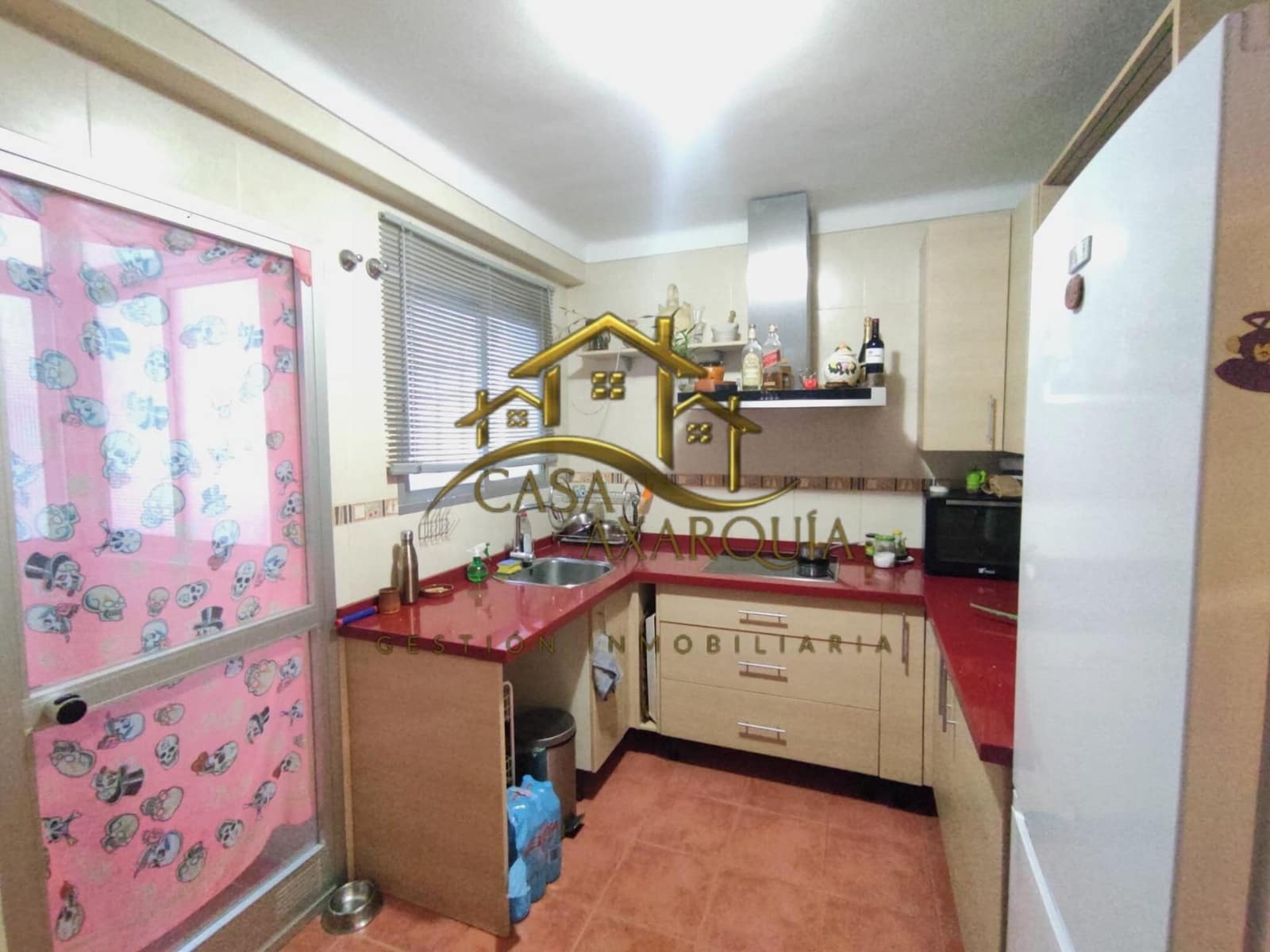 4 bedroom Flat for sale in Velez-Malaga - € 199,000 (Ref: 9698937)