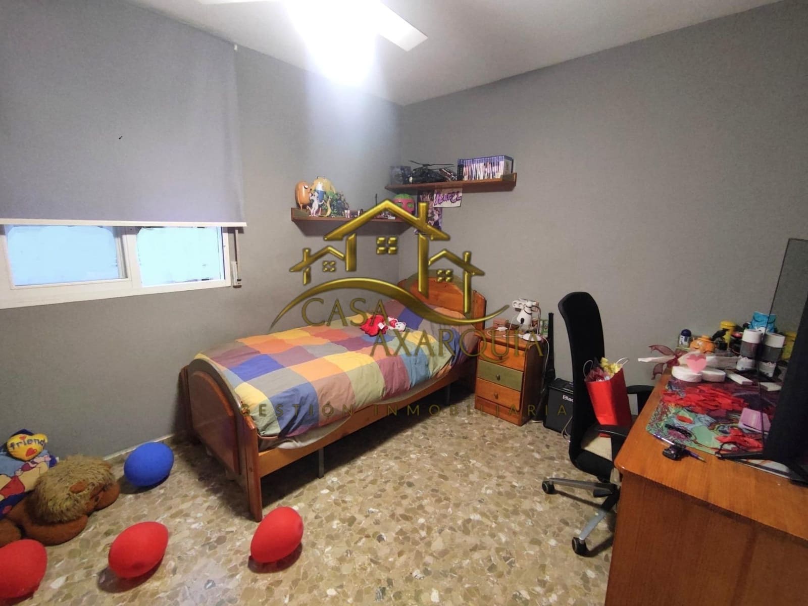 4 bedroom Flat for sale in Velez-Malaga - € 199,000 (Ref: 9698937)