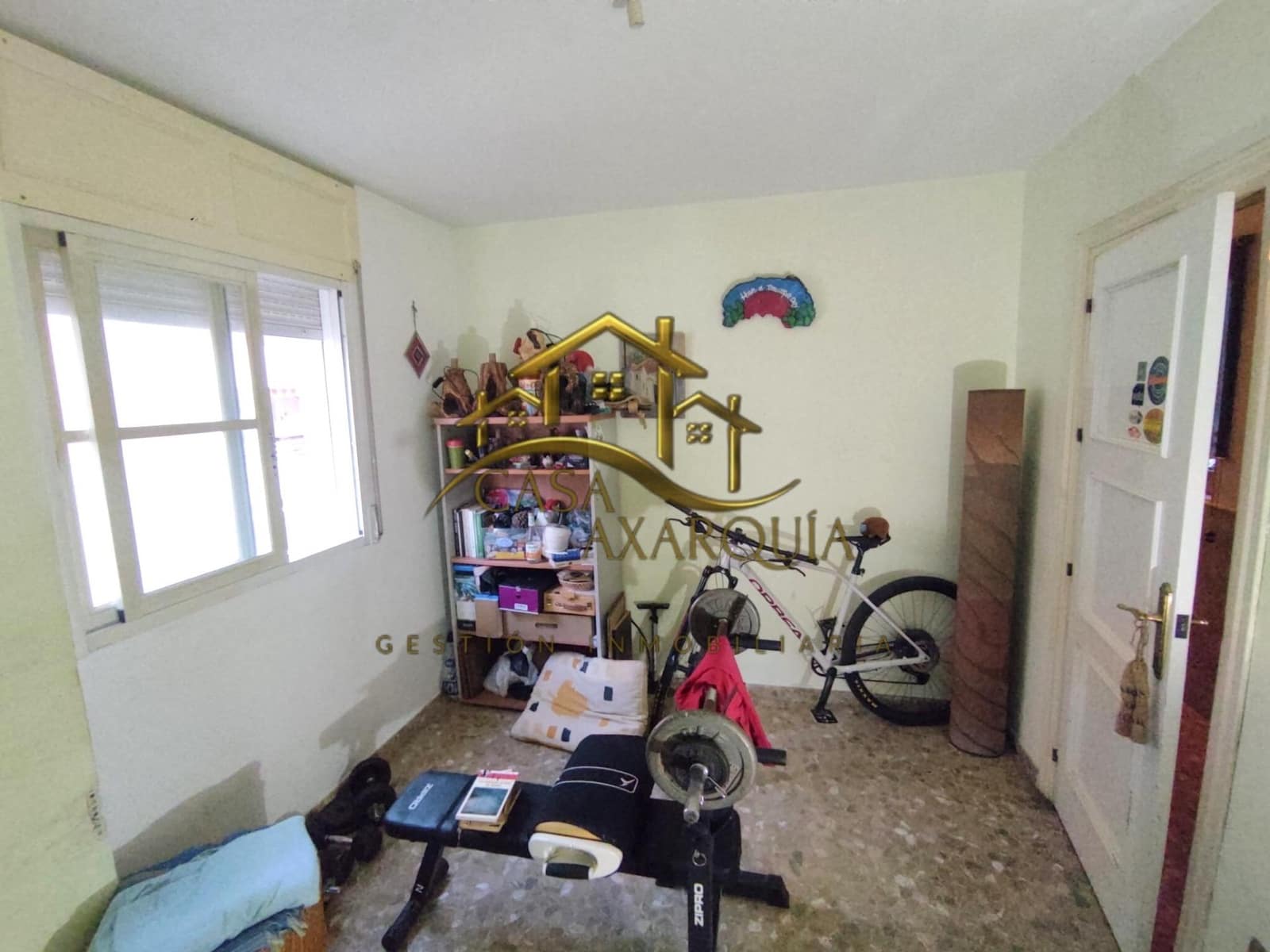 4 bedroom Flat for sale in Velez-Malaga - € 199,000 (Ref: 9698937)