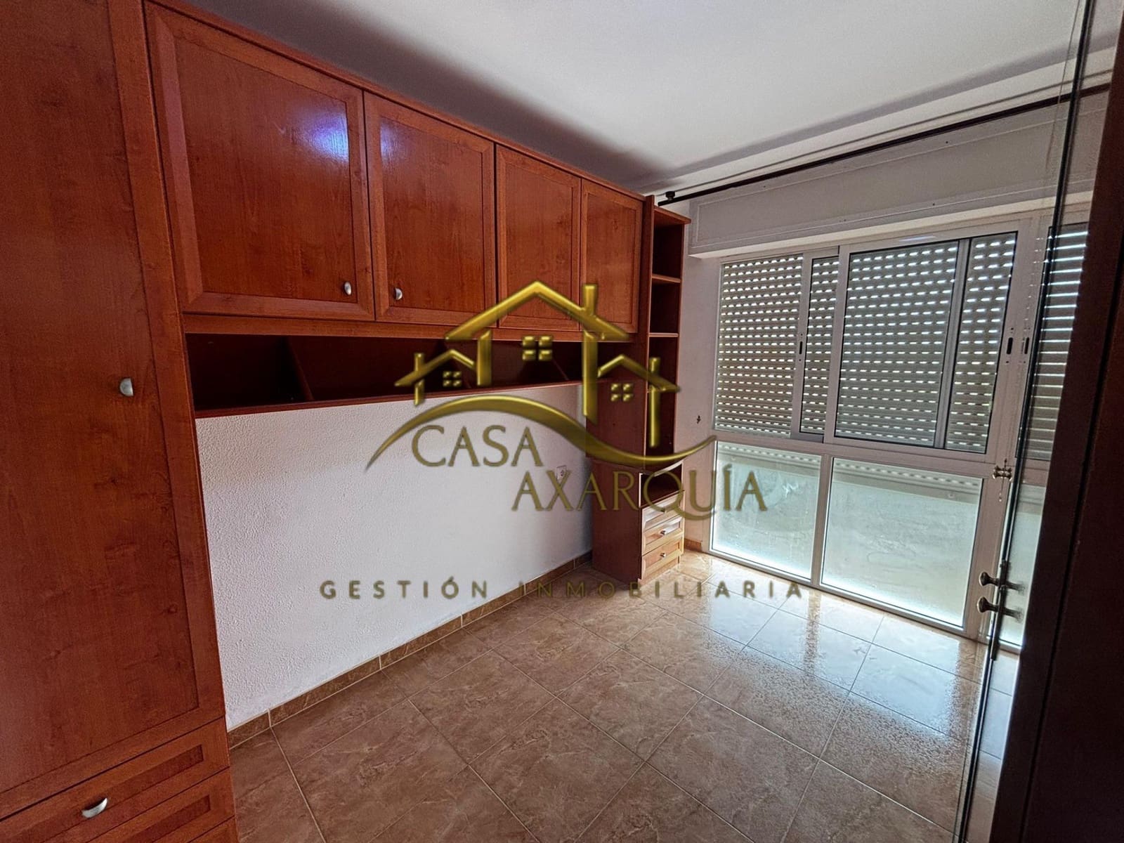 2 bedroom Flat for rent in Velez-Malaga - € 1,100 (Ref: 9712165)