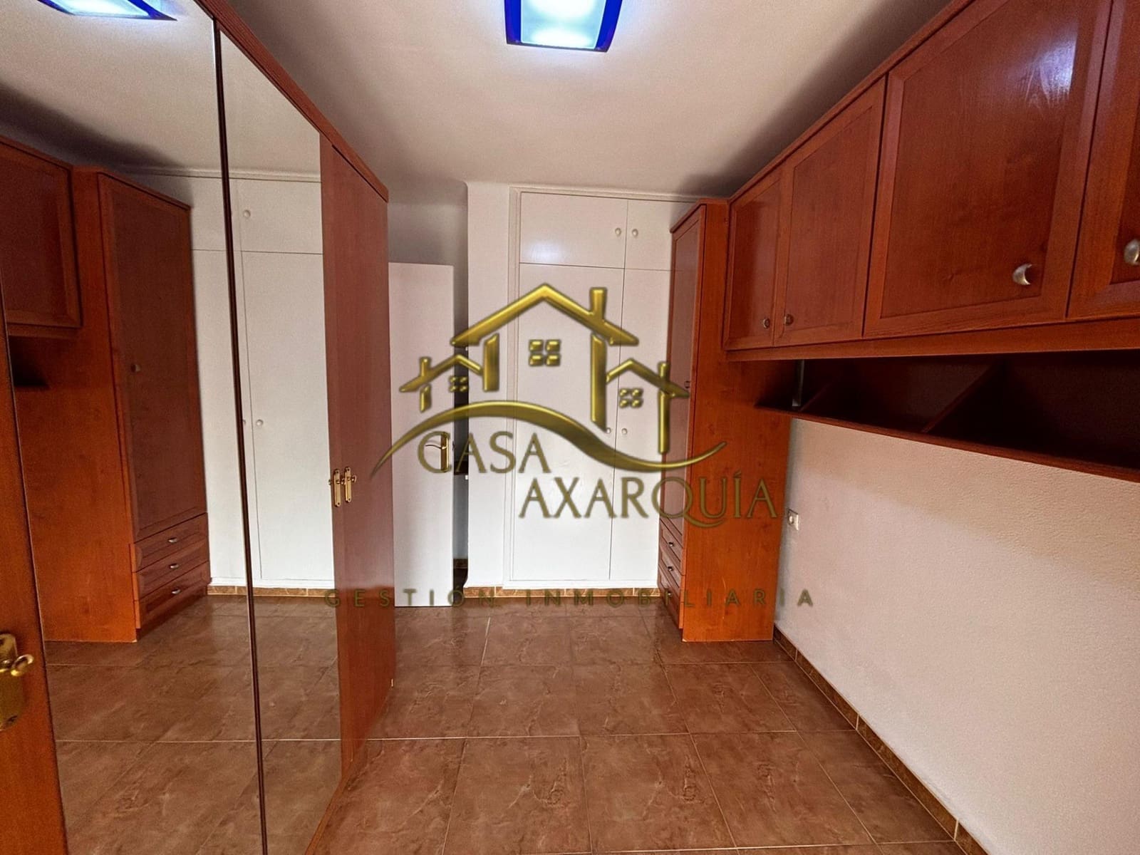 2 bedroom Flat for rent in Velez-Malaga - € 1,100 (Ref: 9712165)