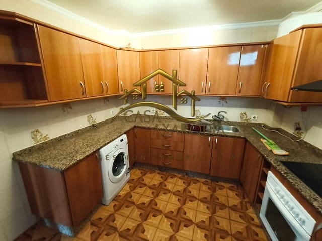 6 soveværelse Byhus til salg i Vélez-Málaga - € 220.000 (Ref: 9755894)