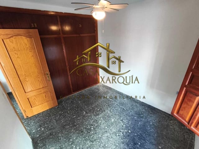 6 soveværelse Byhus til salg i Vélez-Málaga - € 220.000 (Ref: 9755894)