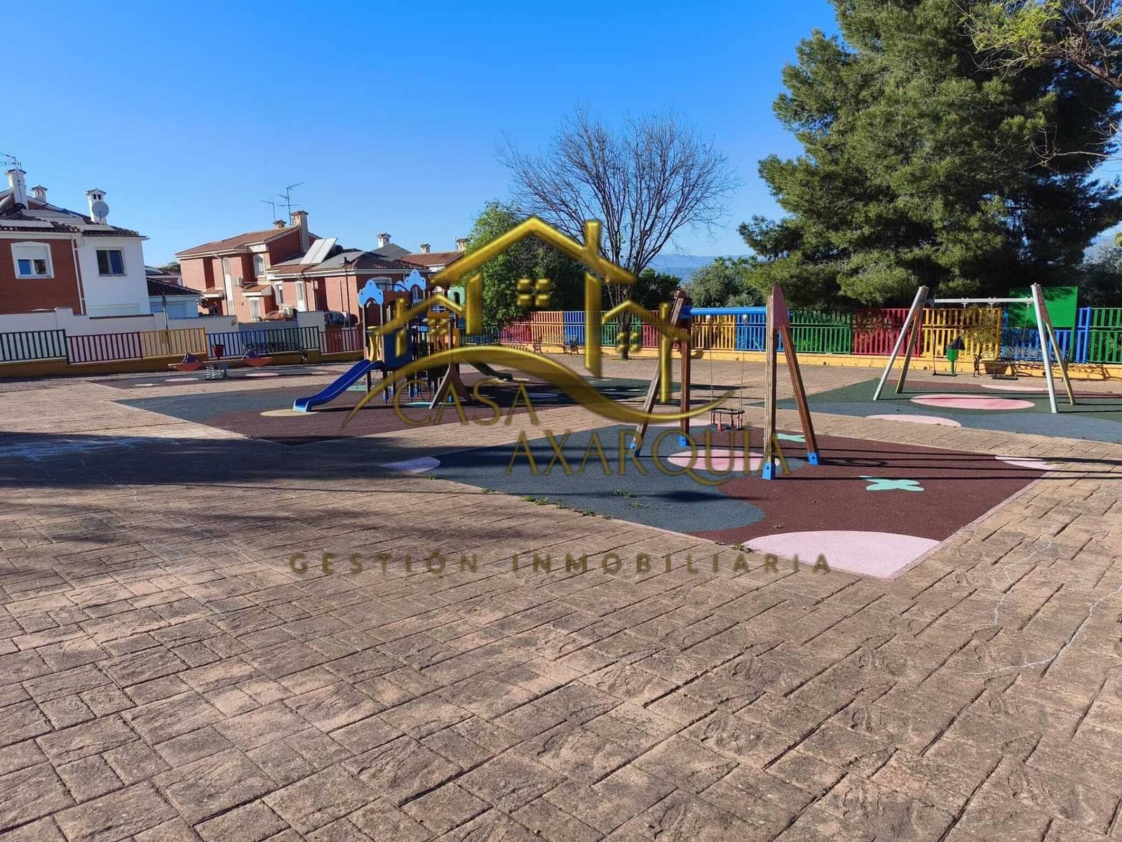 2 bedroom Semi-detached Villa for sale in Alhaurin de la Torre - € 599,000 (Ref: 9759156)