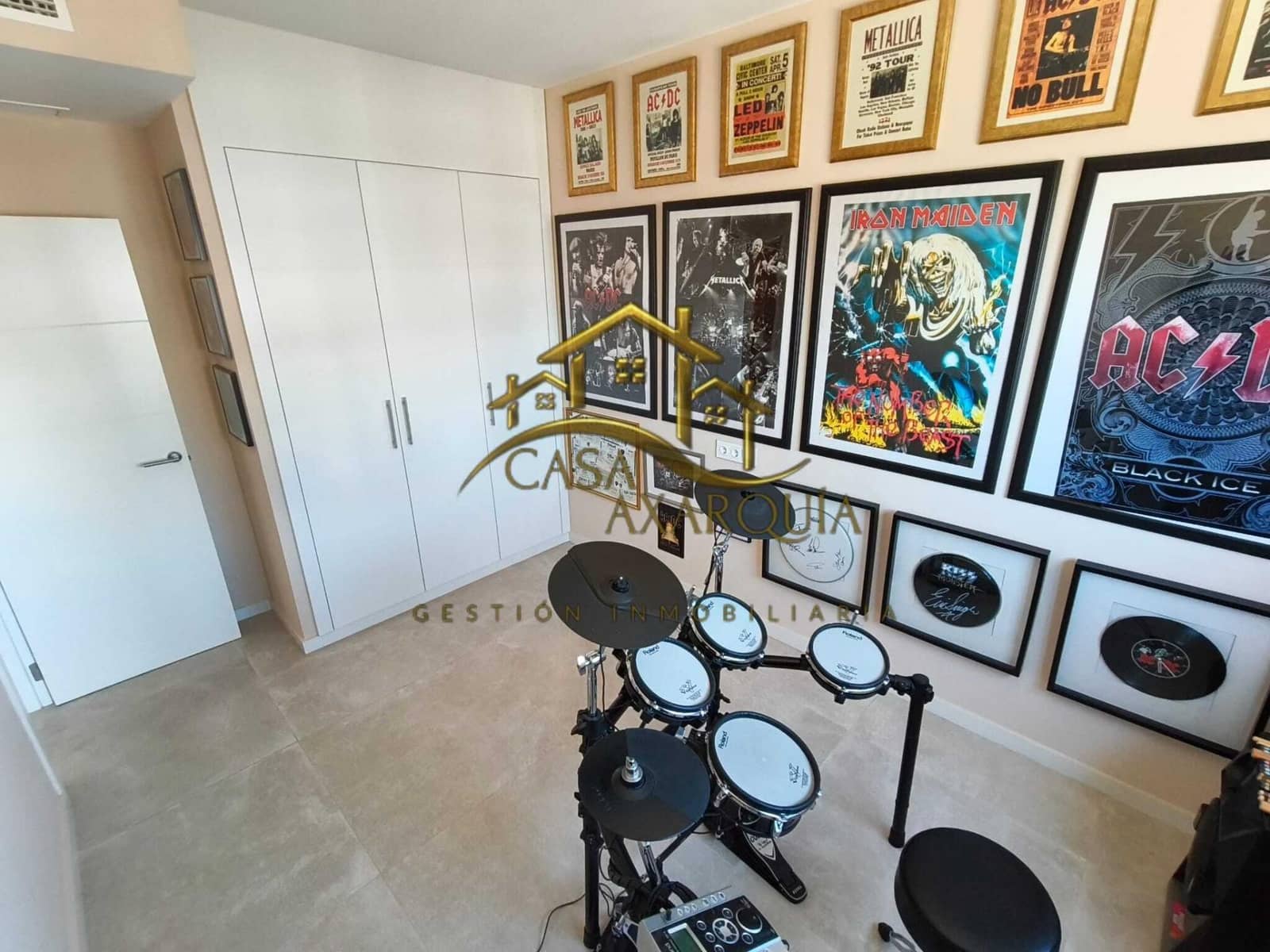 3 bedroom Penthouse for sale in Torremolinos with pool - € 1,150,000 (Ref: 9786780)