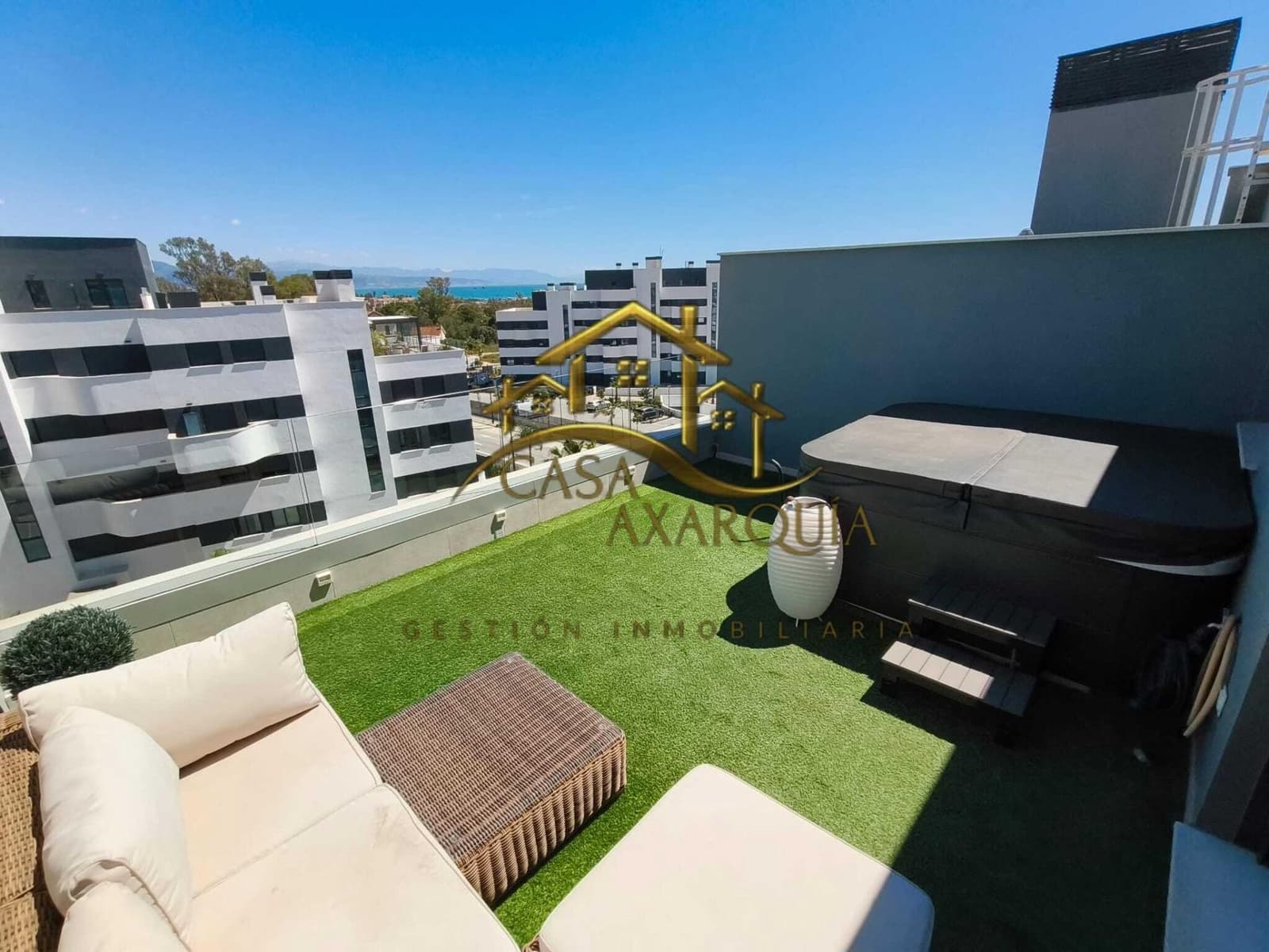 3 bedroom Penthouse for sale in Torremolinos with pool - € 1,150,000 (Ref: 9786780)