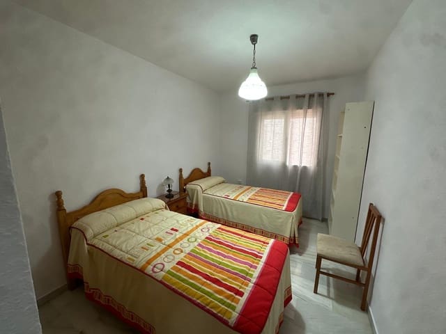 2 soverom Leilighet til leie i Torre del Mar, Vélez-Málaga med svømmebasseng - € 1 000 (Ref: 9831700)