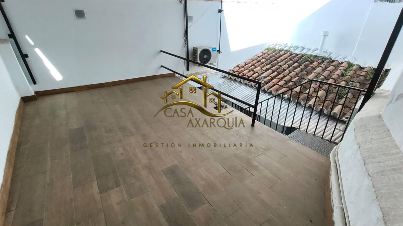 2 bedroom Townhouse for sale in Velez-Malaga - € 210,000 (Ref: 9839506)