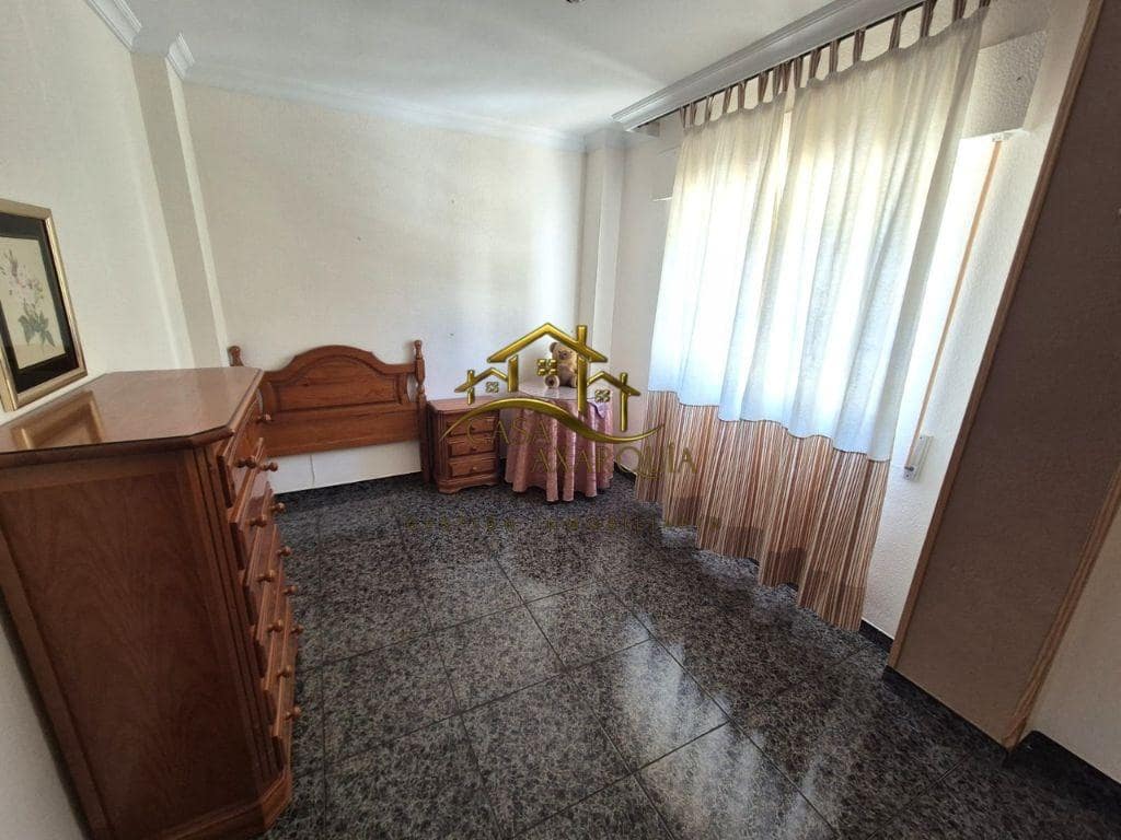 3 slaapkamer Flat te koop in Velez-Malaga - € 220.000 (Ref: 9867132)