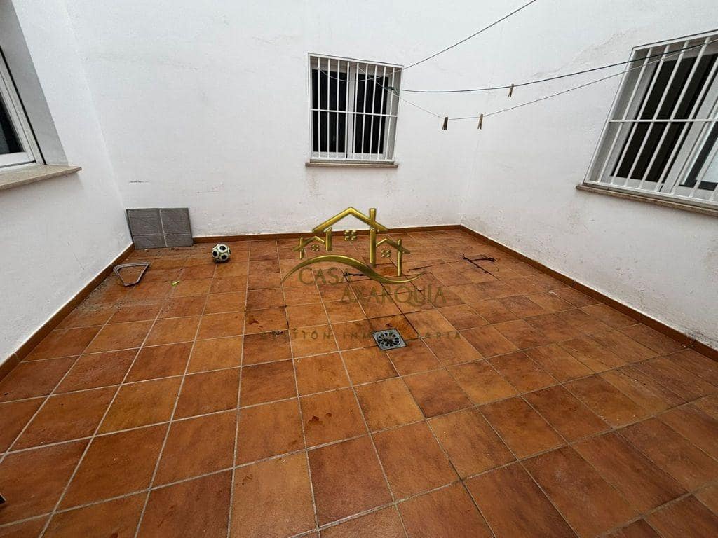 Piso de 2 habitaciones en Torre del Mar en alquiler con piscina - 1.000 € (Ref: 9867133)