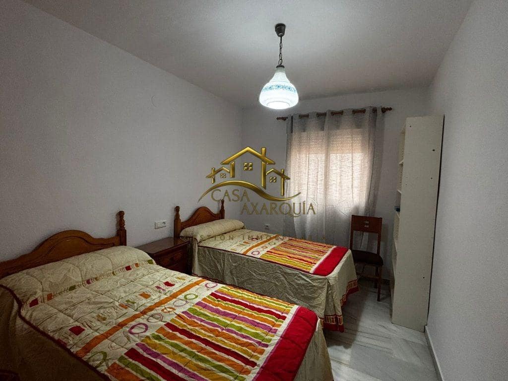 Piso de 2 habitaciones en Torre del Mar en alquiler con piscina - 1.000 € (Ref: 9867133)