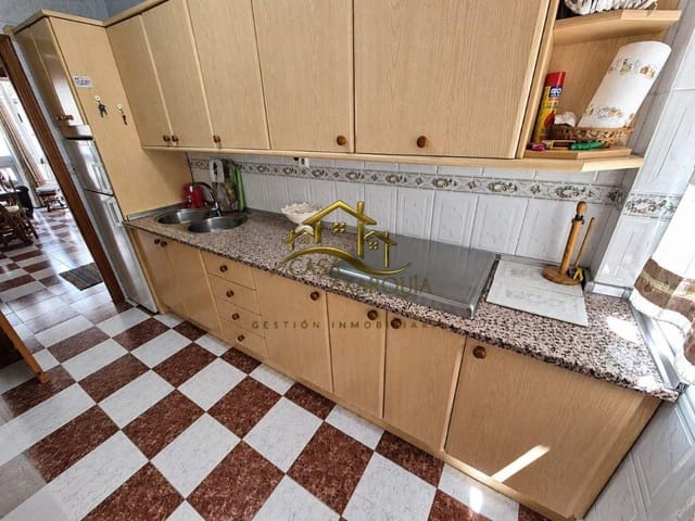 3 chambre Appartement à vendre à Torre del Mar, Vélez-Málaga - 240 000 € (Ref: 9868799)