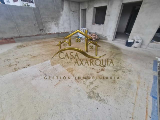 4 bedroom Townhouse for sale in Periana with garage - € 175,000 (Ref: 9920595)