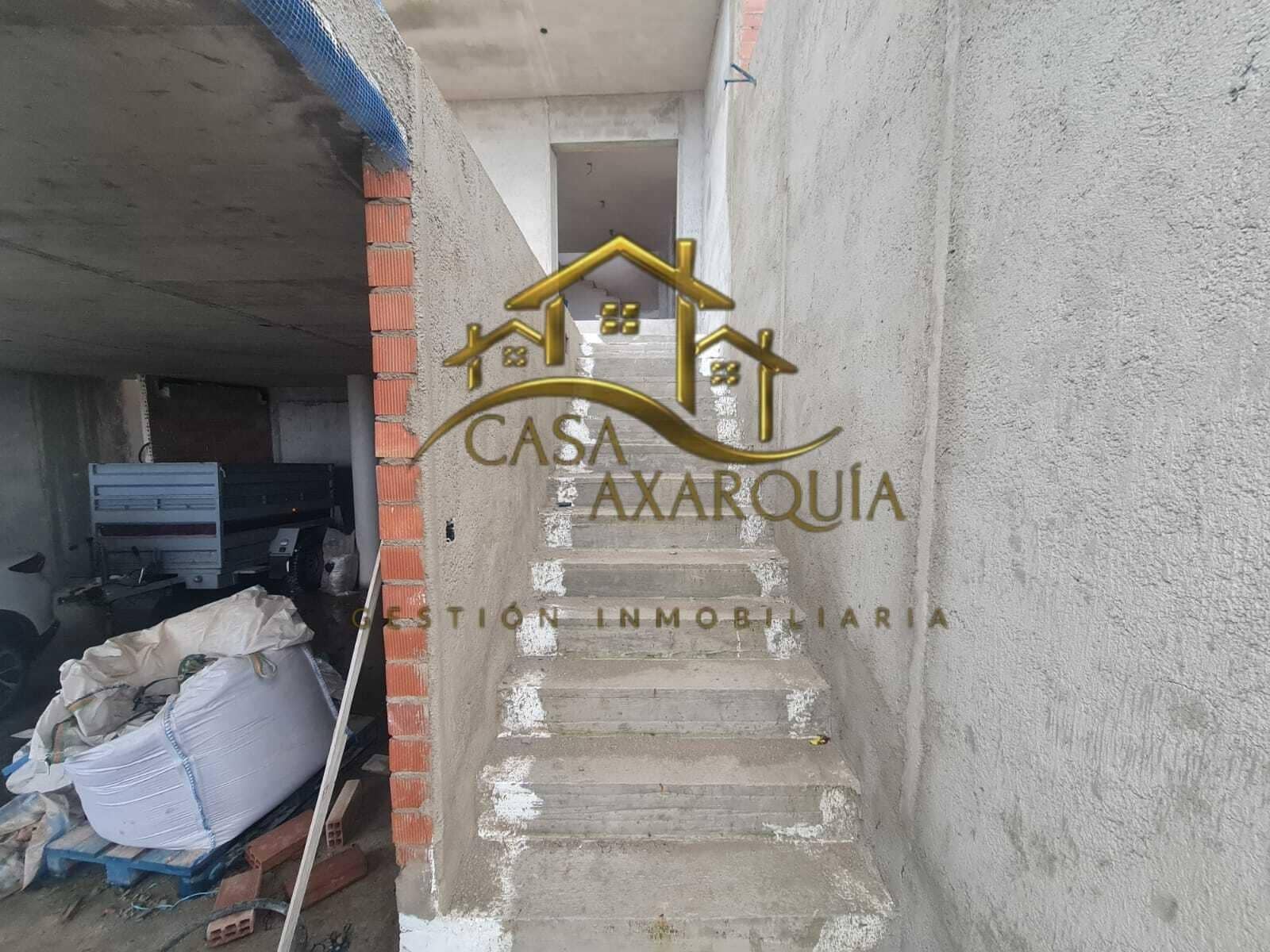 4 bedroom Townhouse for sale in Periana with garage - € 175,000 (Ref: 9920595)