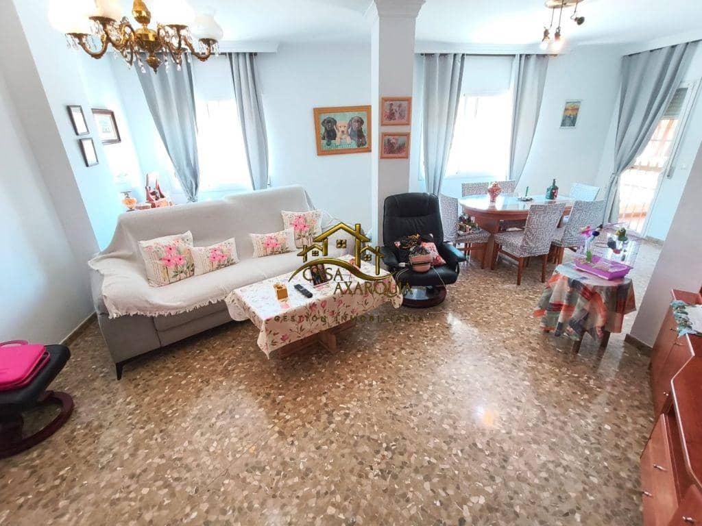 2 bedroom Flat for sale in Velez-Malaga - € 249,900 (Ref: 9927617)