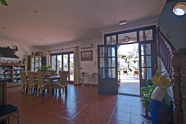 4 Zimmer Finca/Landgut zu verkaufen in Santanyí mit Pool Garage - 2.900.000 € (Ref: 10136191)