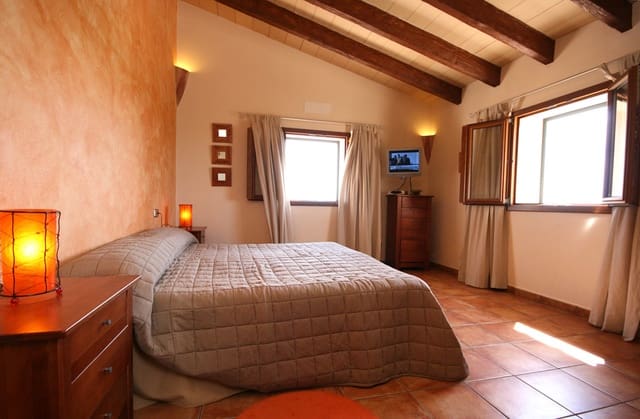 4 Zimmer Finca/Landgut zu verkaufen in Es Llombards, Santanyí mit Pool Garage - 1.995.000 € (Ref: 10136255)