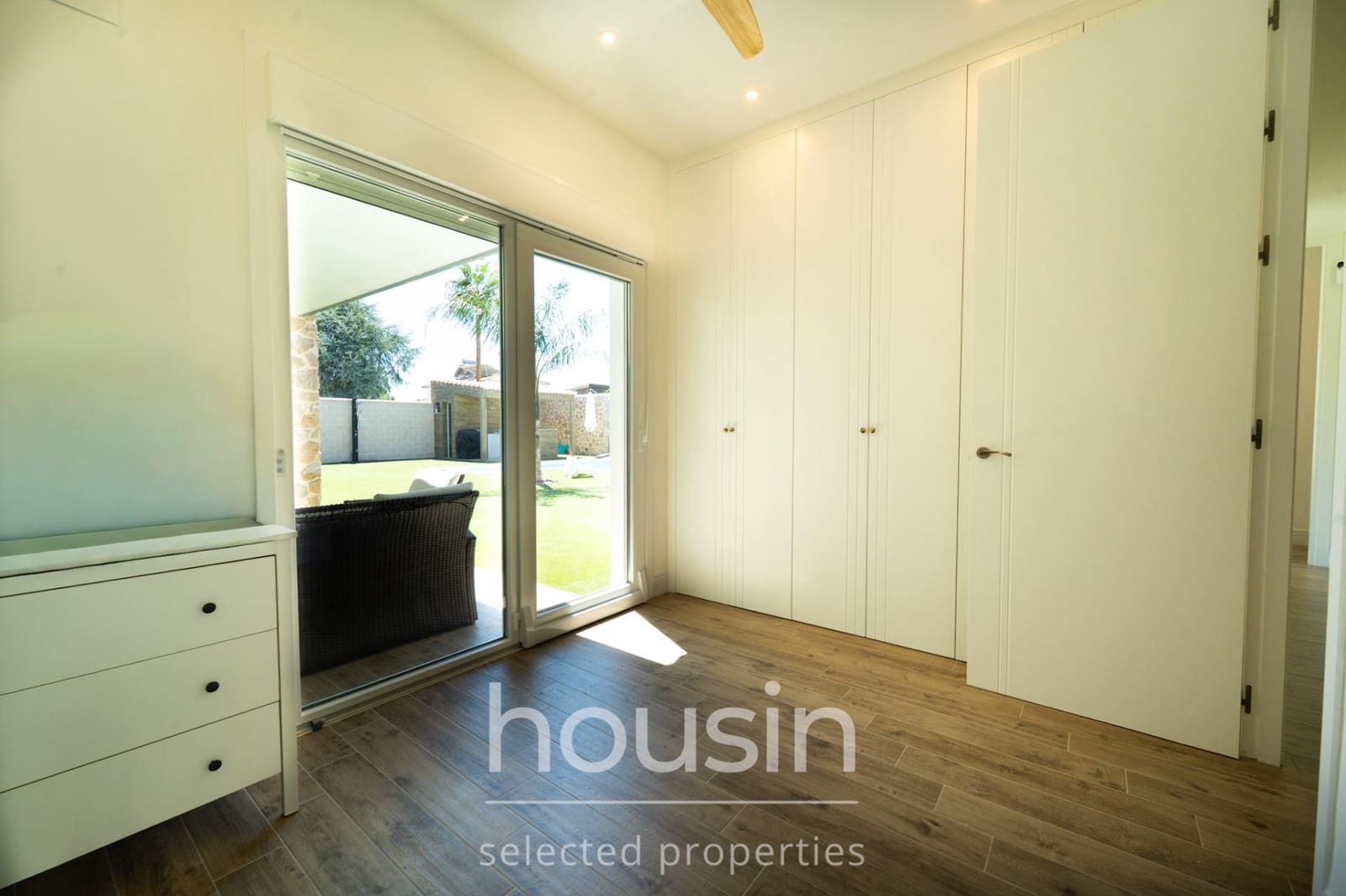 4 Zimmer Villa zu verkaufen in Almensilla mit Pool Garage - 628.000 € (Ref: 10009132)