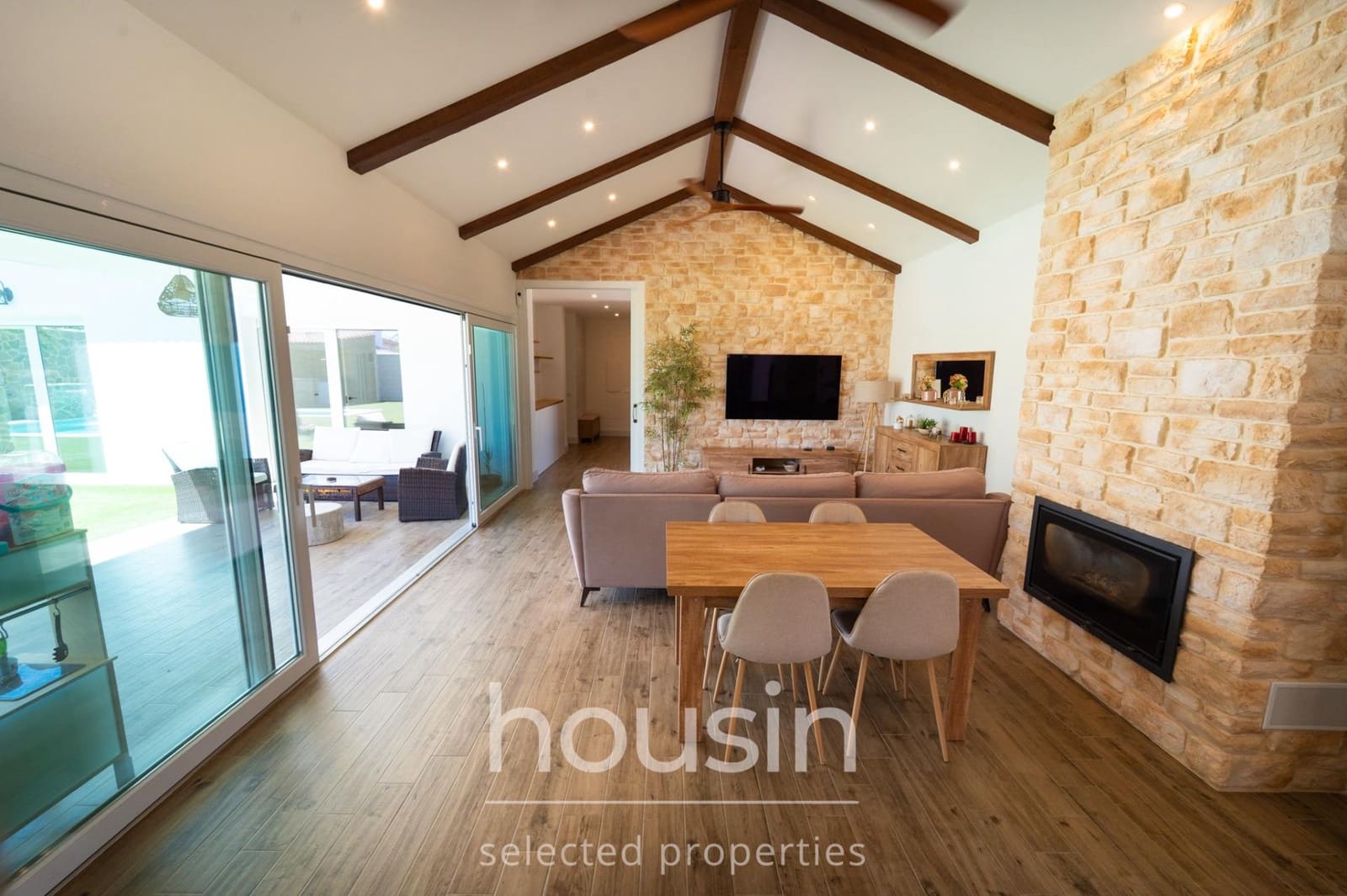 4 Zimmer Villa zu verkaufen in Almensilla mit Pool Garage - 628.000 € (Ref: 10009132)