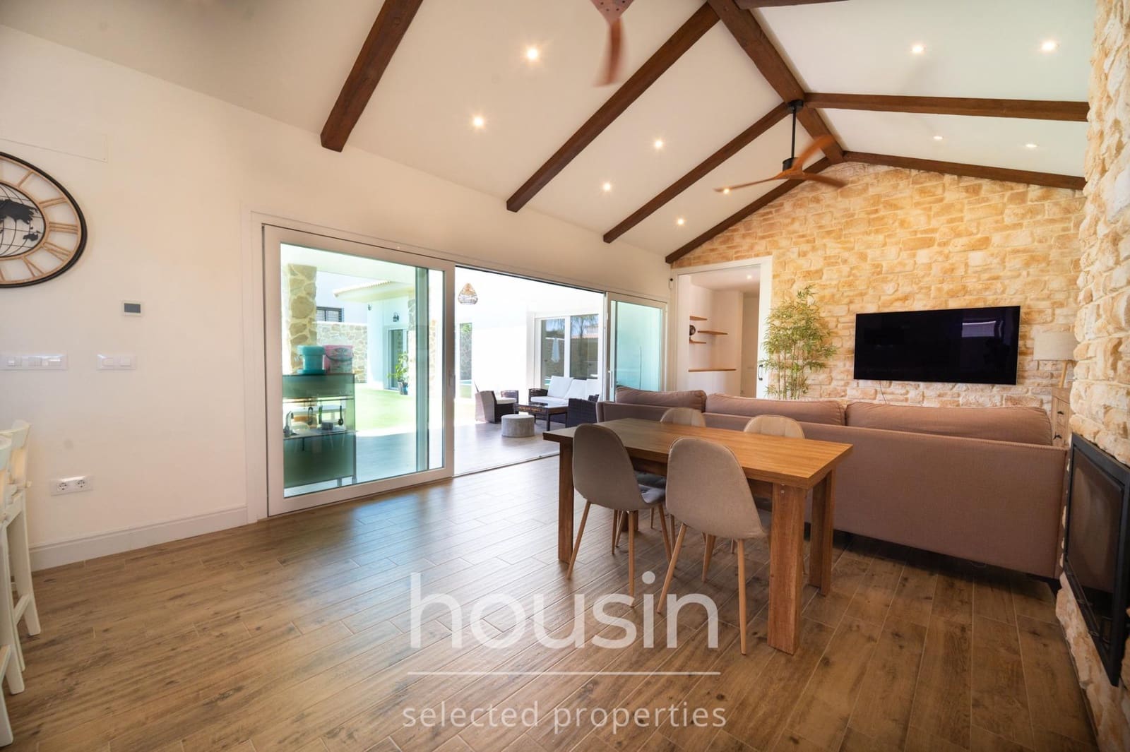 4 Zimmer Villa zu verkaufen in Almensilla mit Pool Garage - 628.000 € (Ref: 10009132)