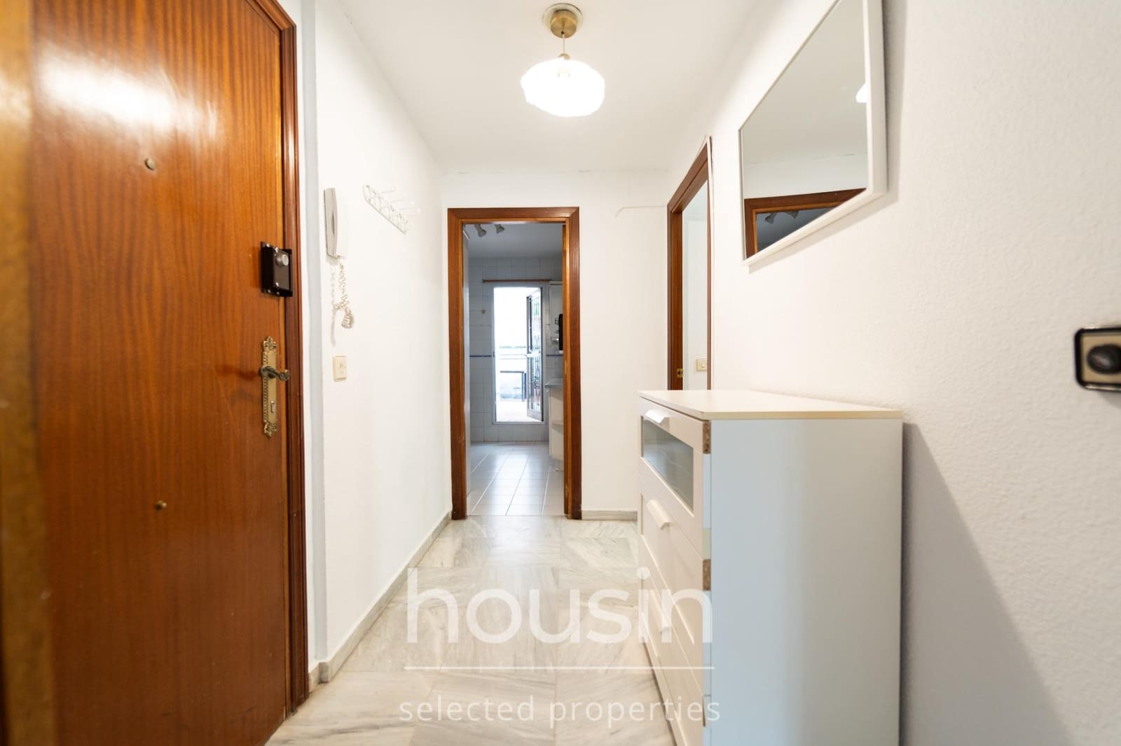3 Zimmer Wohnung zu vermieten in Sevilla Stadt - 1.300 € (Ref: 10049332)