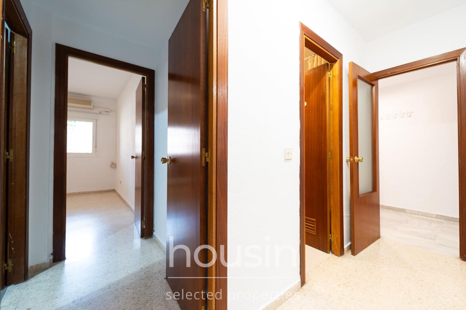 3 Zimmer Wohnung zu vermieten in Sevilla Stadt - 1.300 € (Ref: 10049332)