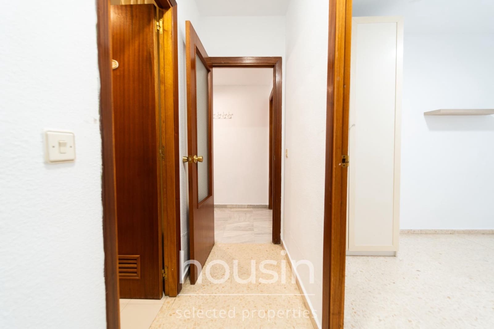 3 Zimmer Wohnung zu vermieten in Sevilla Stadt - 1.300 € (Ref: 10049332)