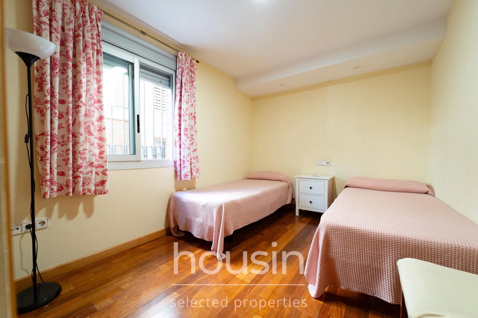 2 sypialnia Mieszkanie do wynajęcia w Miasto Sewilla z basenem garażem - 1 400 € (Ref: 10076474)
