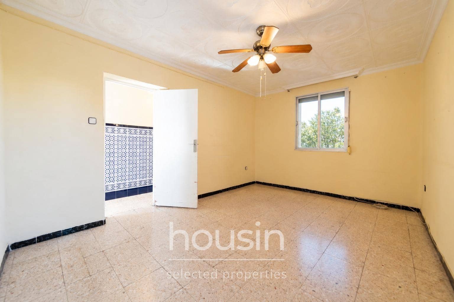 2 bedroom Flat for sale in Seville city - € 150,000 (Ref: 10094735)