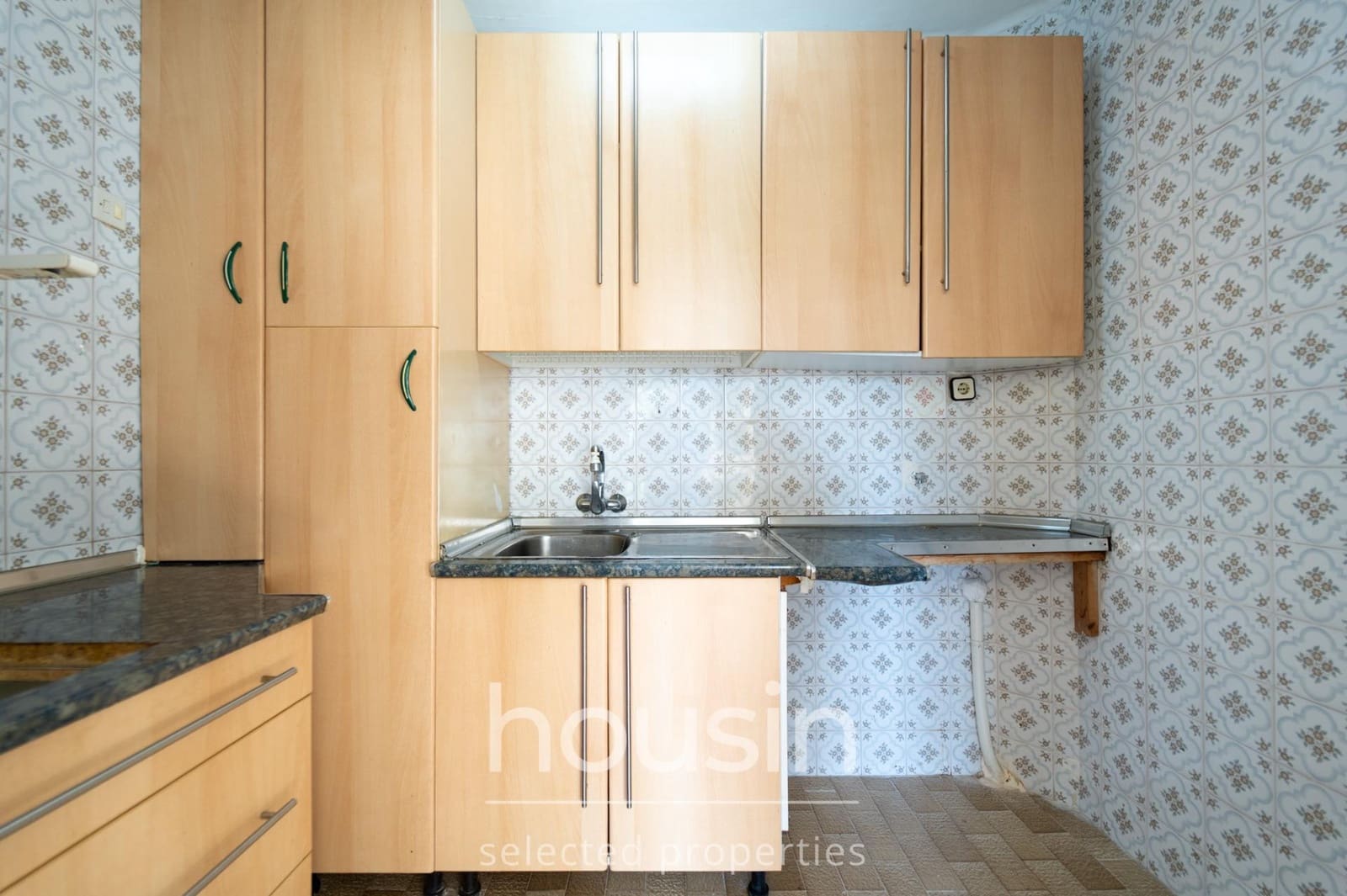 2 bedroom Flat for sale in Seville city - € 150,000 (Ref: 10094735)