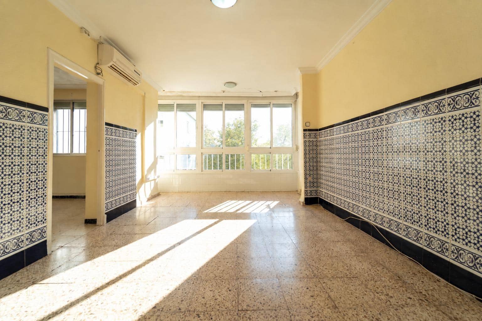 2 bedroom Flat for sale in Seville city - € 150,000 (Ref: 10094735)
