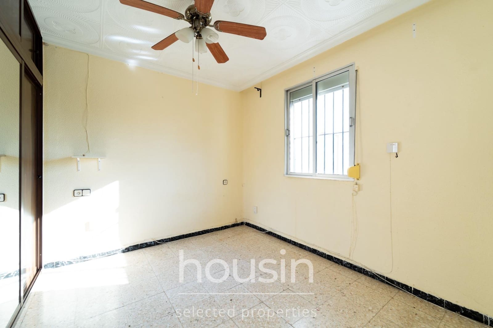 2 bedroom Flat for sale in Seville city - € 150,000 (Ref: 10094735)