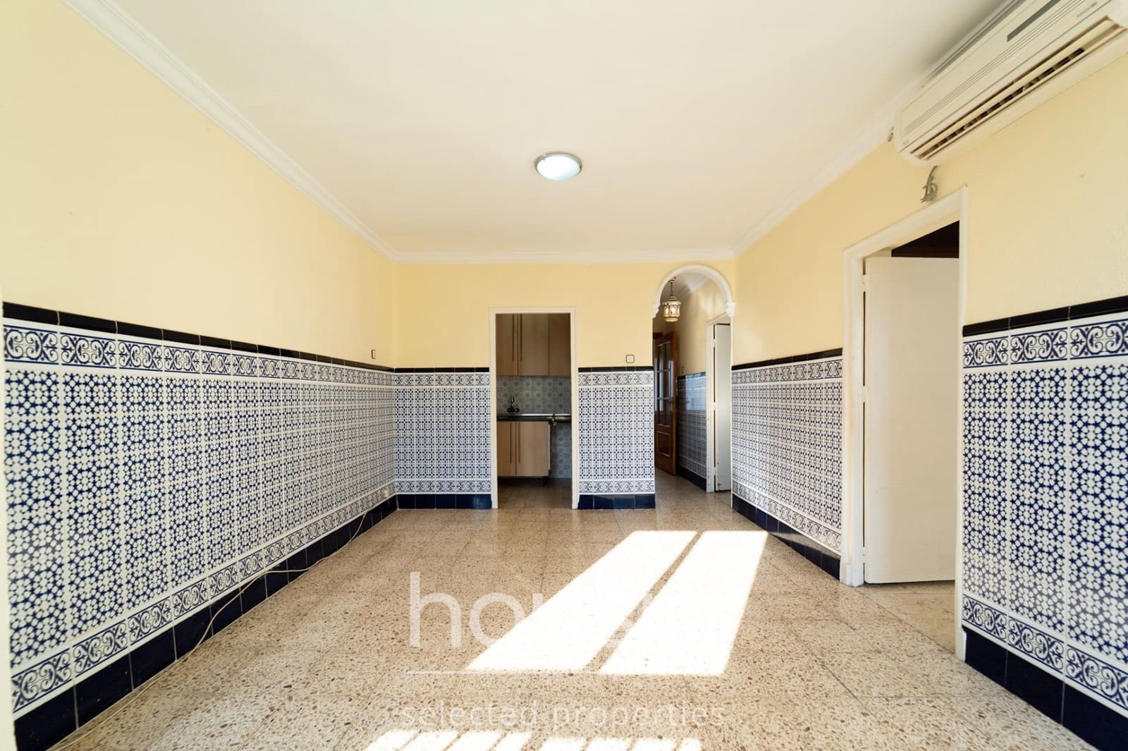 2 bedroom Flat for sale in Seville city - € 150,000 (Ref: 10094735)
