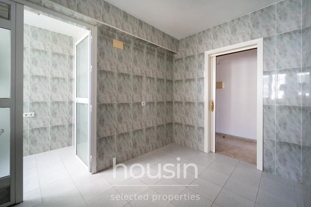 Piso de 3 habitaciones en Sevilla ciudad en venta con garaje - 335.000 € (Ref: 10098461)