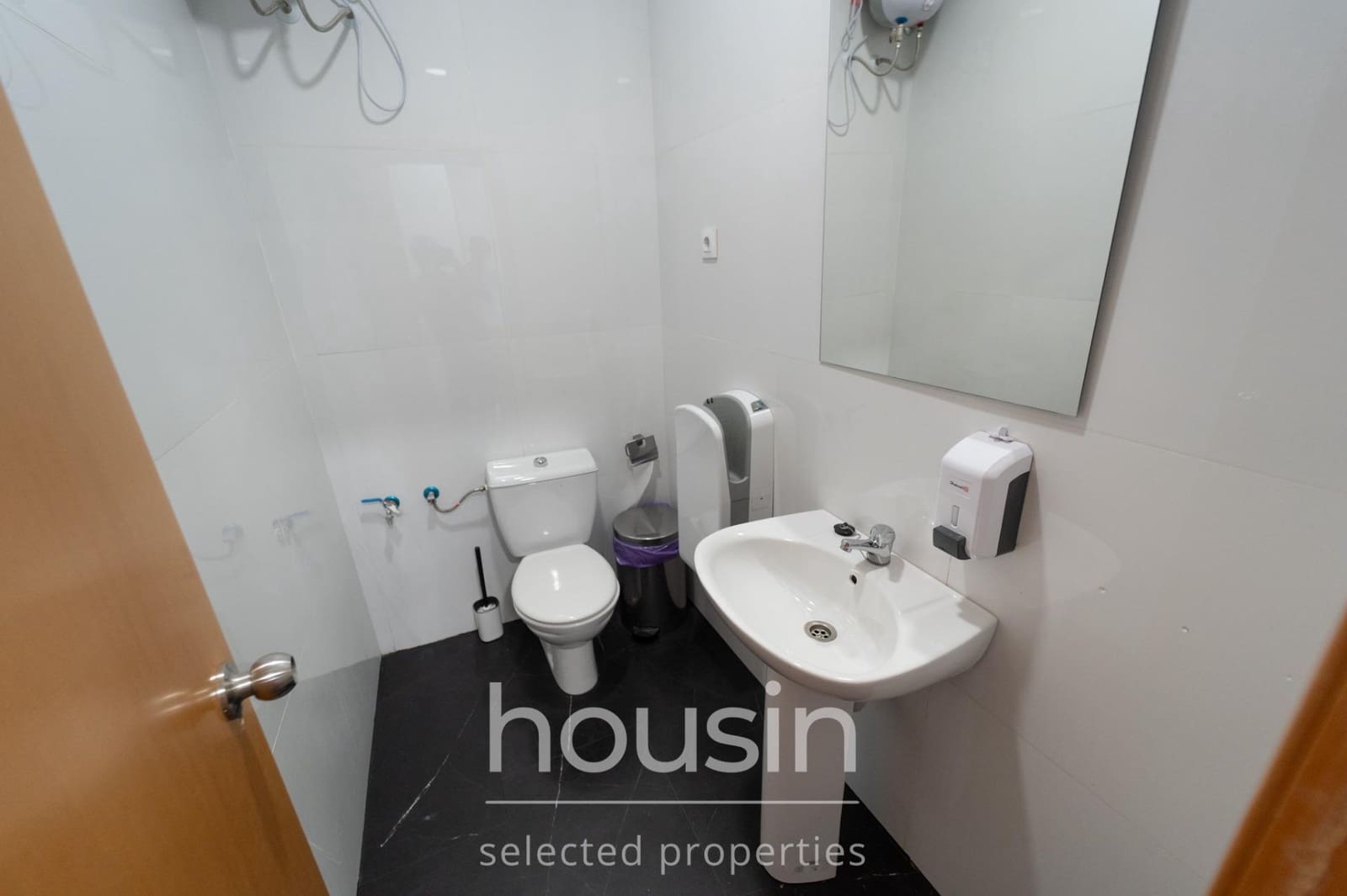 Büro zu verkaufen in Sevilla Stadt - 340.000 € (Ref: 10115918)