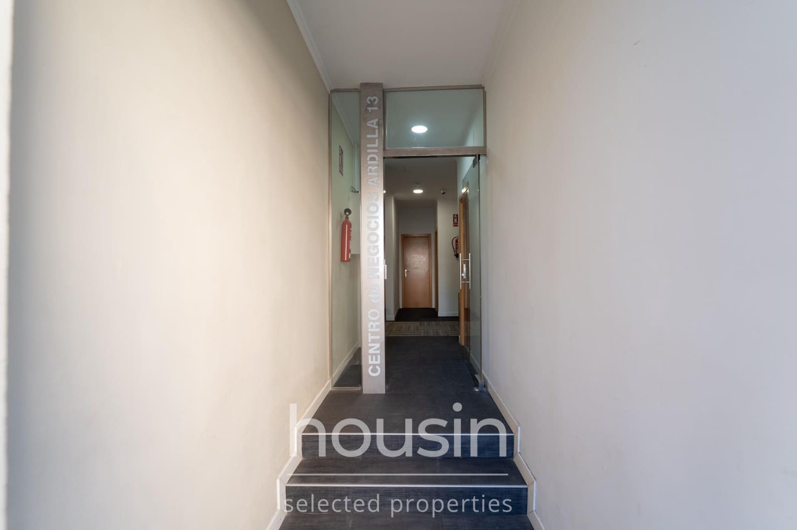 Büro zu verkaufen in Sevilla Stadt - 340.000 € (Ref: 10115918)