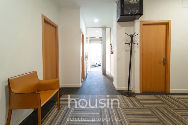 Commercieel te koop in Sevilla stad - € 340.000 (Ref: 10119949)