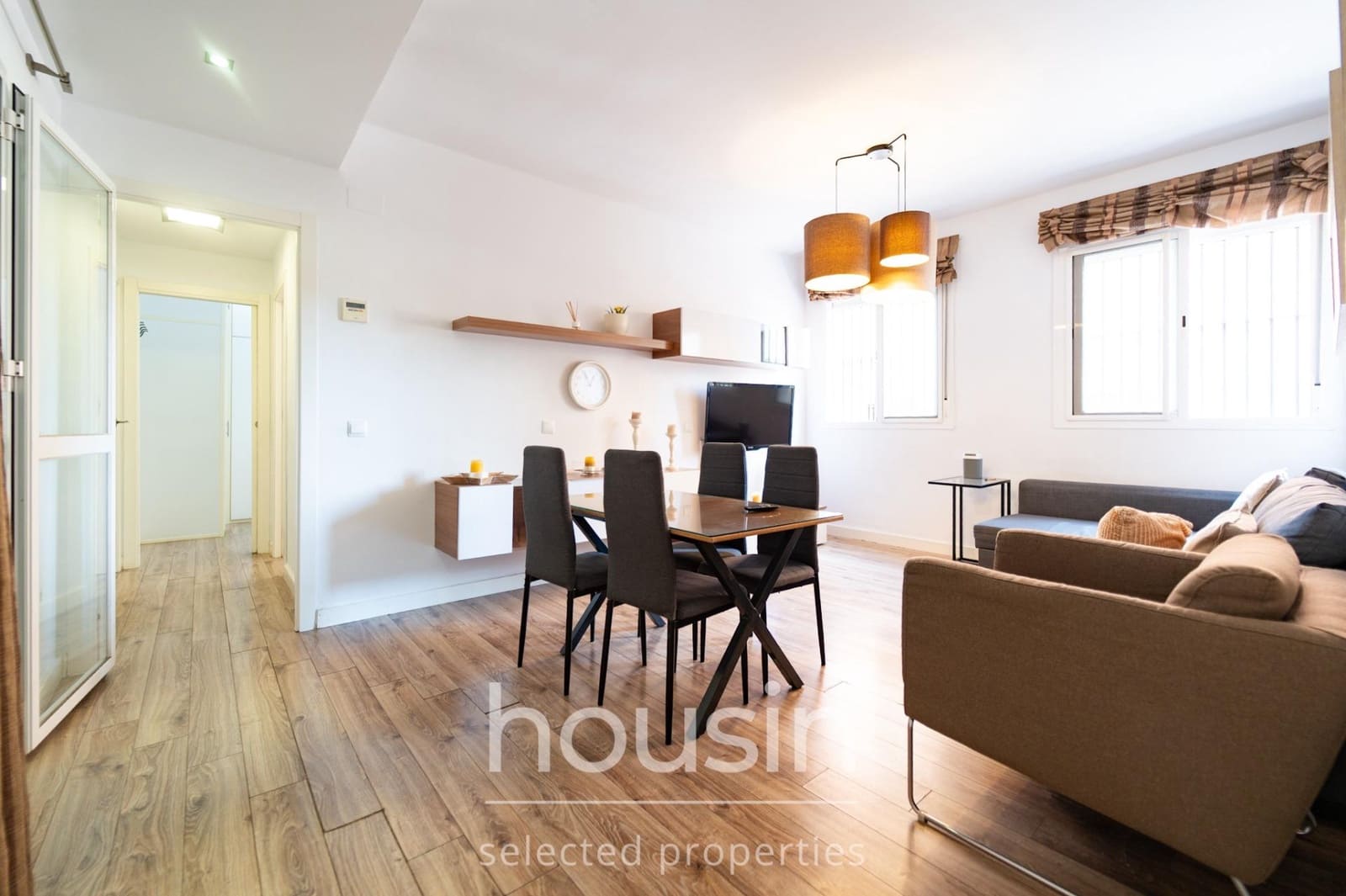 2 bedroom Flat for sale in Seville city with garage - € 207,500 (Ref: 10129553)