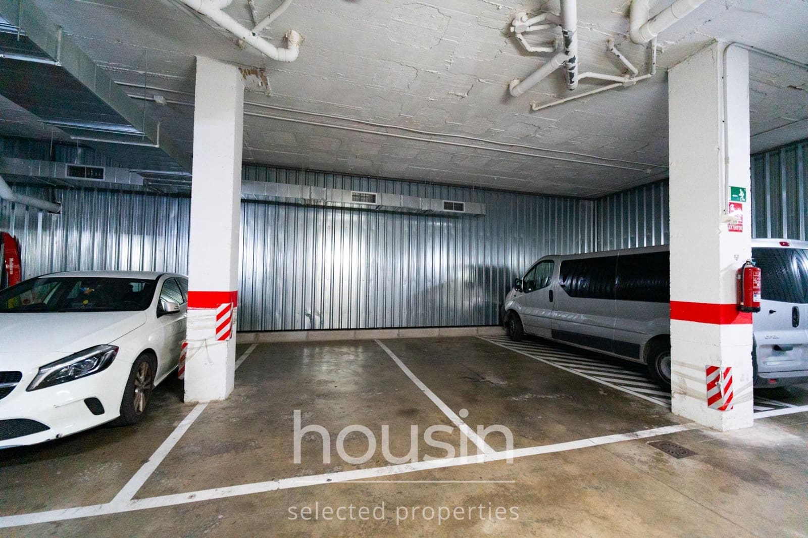 2 bedroom Flat for sale in Seville city with garage - € 207,500 (Ref: 10129553)