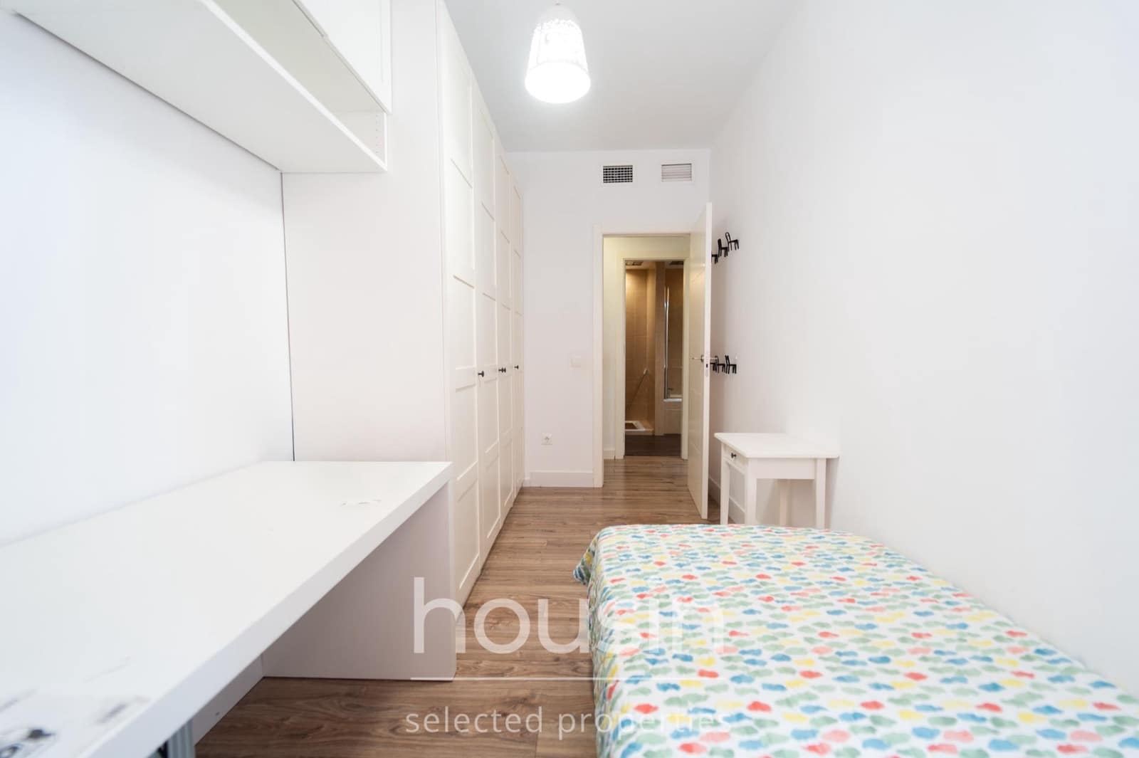 2 bedroom Flat for sale in Seville city with garage - € 207,500 (Ref: 10129553)