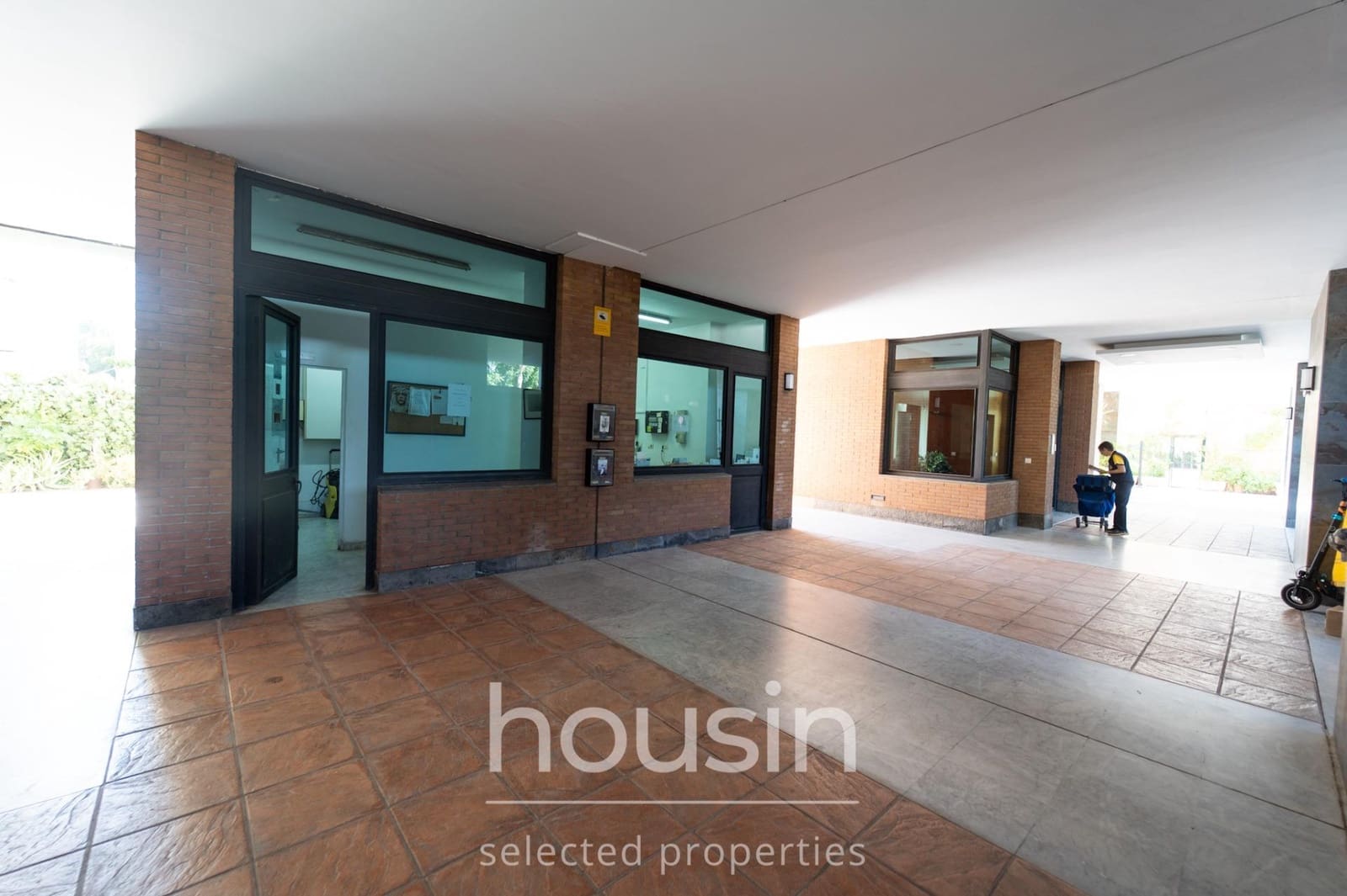 3 soveværelse Lejlighed til salg i Sevilla by med swimmingpool garage - € 539.000 (Ref: 10157989)
