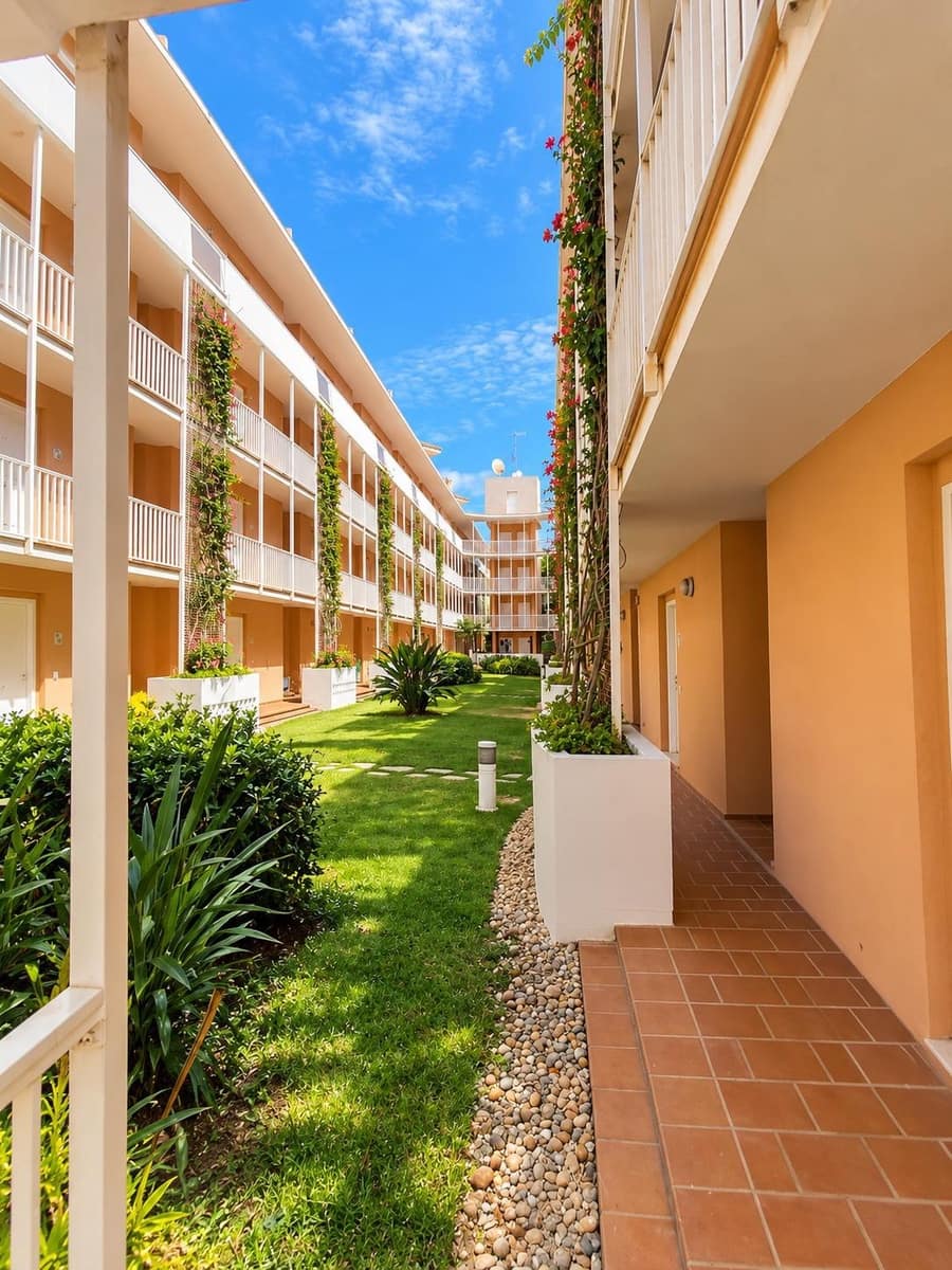 2 bedroom Flat for sale in Islantilla with pool garage - € 450,000 (Ref: 10161545)