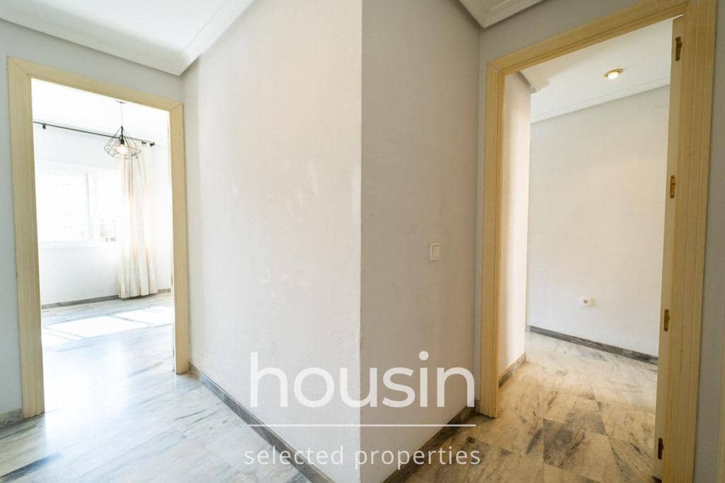 3 soveværelse Lejlighed til salg i Sevilla by med swimmingpool garage - € 285.000 (Ref: 10166722)