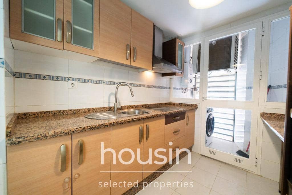 3 camera da letto Appartamento in vendita in Siviglia citta con piscina garage - 285.000 € (Rif: 10166722)