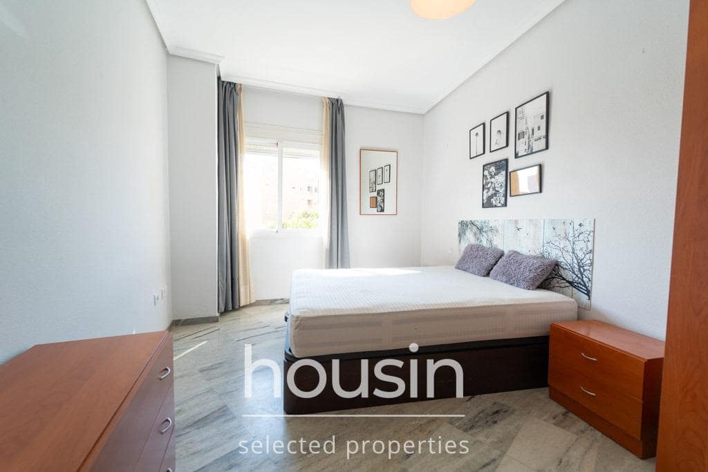 3 camera da letto Appartamento in vendita in Siviglia citta con piscina garage - 285.000 € (Rif: 10166722)