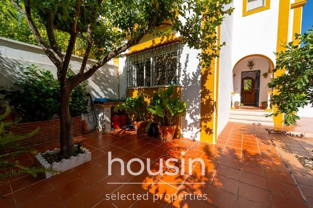 5 slaapkamer Halfvrijstaande villa te koop in Castilleja de Guzmán met zwembad - € 325.000 (Ref: 10166723)