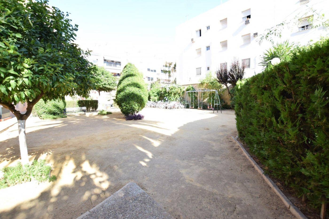 2 bedroom Flat for sale in El Porvenir, Seville city with pool garage