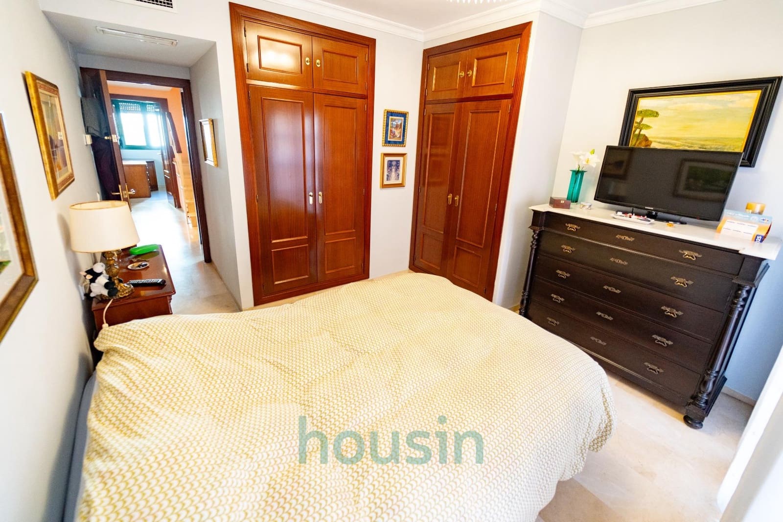 5 bedroom Apartment for sale in Seville city with garage - € 580,000 (Ref: 8770860)