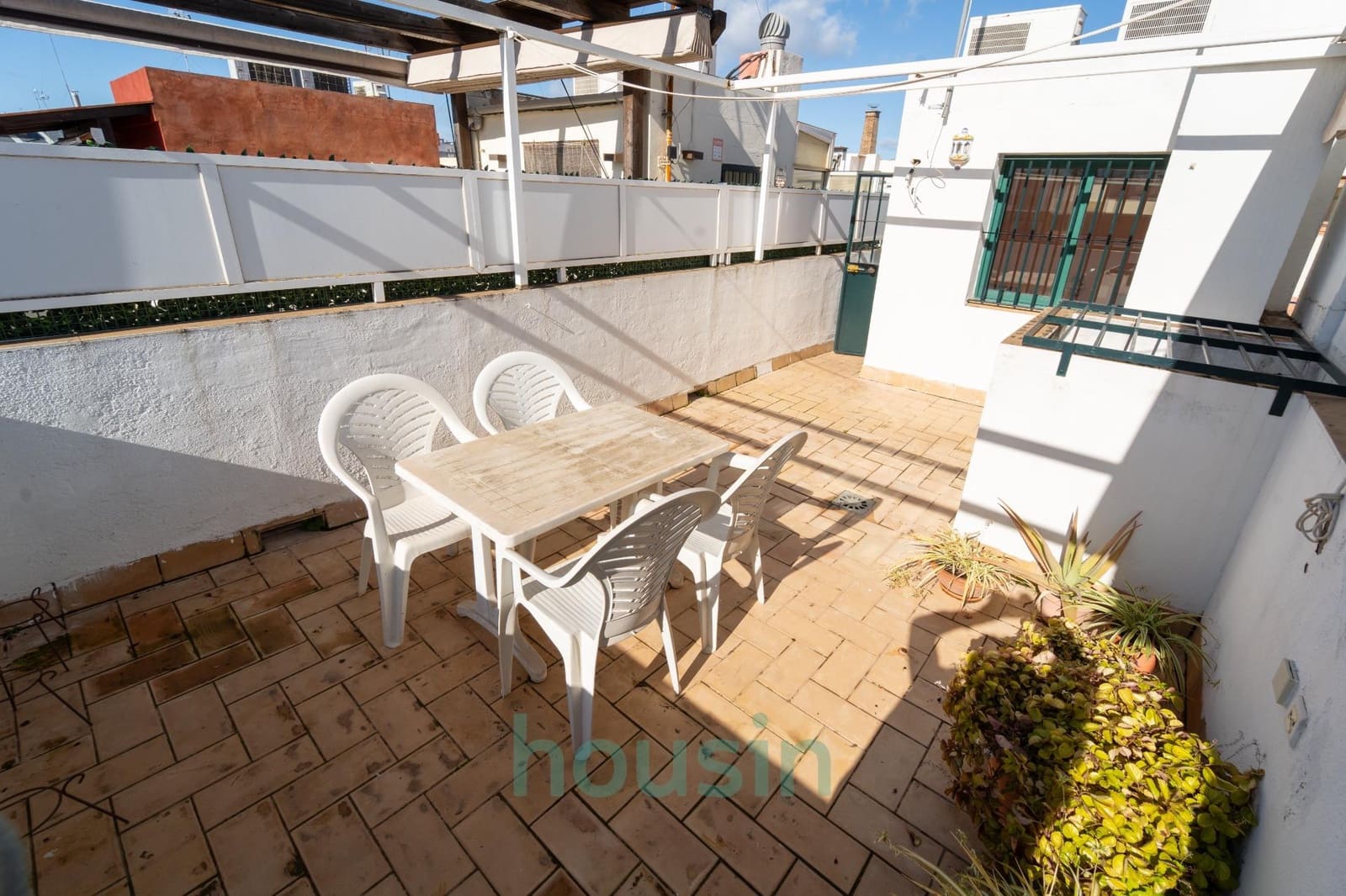 5 bedroom Apartment for sale in Seville city with garage - € 580,000 (Ref: 8770860)